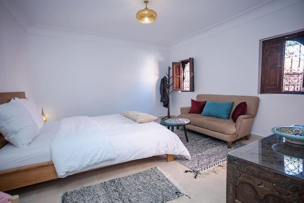 Paisible Riad Privatif Au Coeur De Marrakech マラケシュ エクステリア 写真